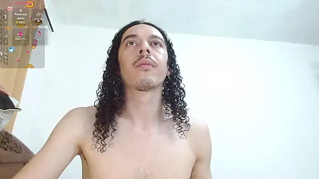 Snapshot of thefockers69 chatting on October 29, 2025, 5:42 am thefockers69 online show from October 29, 2025, 5:42 am