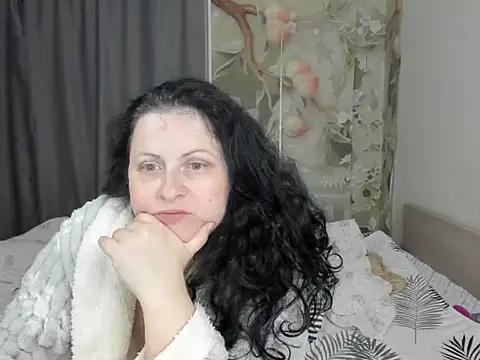 Snapshot of Lillian2 chatting on May 31, 2026, 1:25 am Lillian2 online show from May 31, 2026, 1:25 am