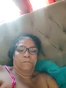 Delicy1 online show from October 24, 2025, 1:29 pm