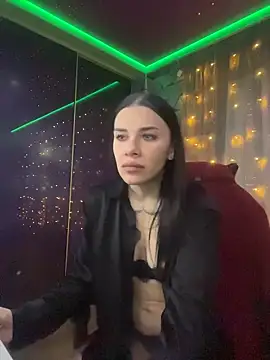 Queen of pain online show from December 14, 2025, 6:08 am