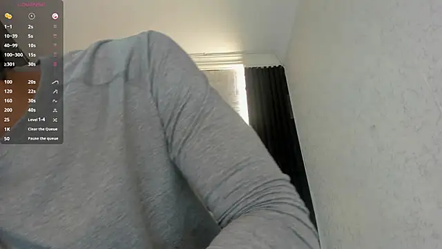 DominicSccott online show from October 8, 2025, 12:36 pm