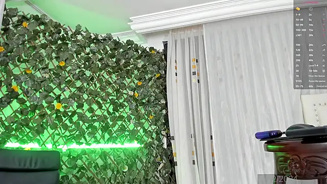 BunnyHotsx online show from December 21, 2024, 3:14 am