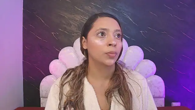  MiaBrown  online show from April 7, 2026, 12:05 pm