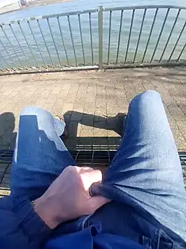 jk1981jk online show from March 20, 2025, 11:05 am