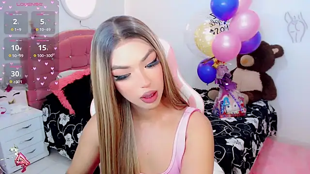 Tanedra collings online show from September 15, 2025, 3:28 am