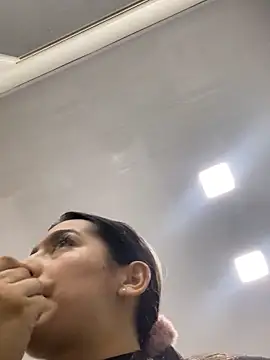 Snapshot of Nicollemays chatting on March 13, 2025, 12:13 pm Nicollemays online show from March 13, 2025, 12:13 pm