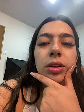 Snapshot of Nicollemays chatting on March 22, 2025, 12:14 pm Nicollemays online show from March 22, 2025, 12:14 pm