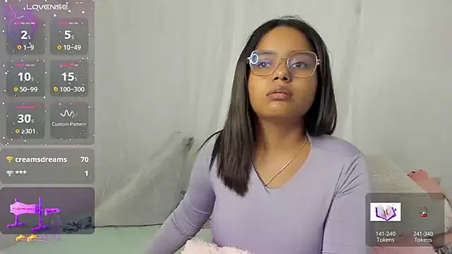 Snapshot of Aleja_DANS chatting on February 21, 2025, 2:17 am Aleja DANS online show from February 21, 2025, 2:17 am