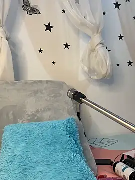 Snapshot of Aleja_DANS chatting on October 23, 2025, 1:43 pm Aleja DANS online show from October 23, 2025, 1:43 pm