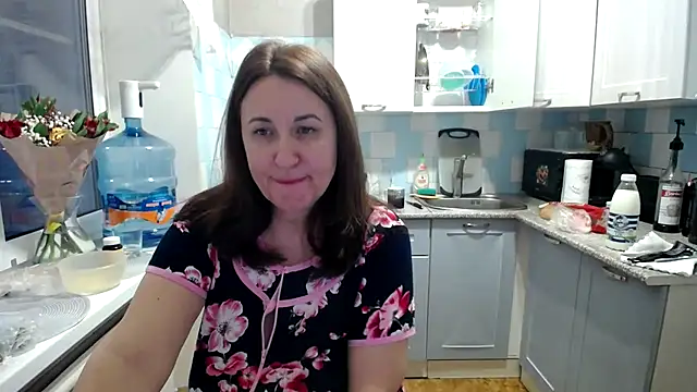 DonnaMagdalena online show from January 9, 2025, 6:27 am