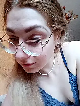  Sweet Love  online show from February 26, 2025, 1:52 pm