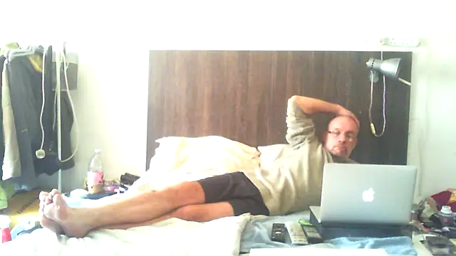 Snapshot of dazuk4513 chatting on May 11, 2026, 3:51 pm dazuk4513 online show from May 11, 2026, 3:51 pm
