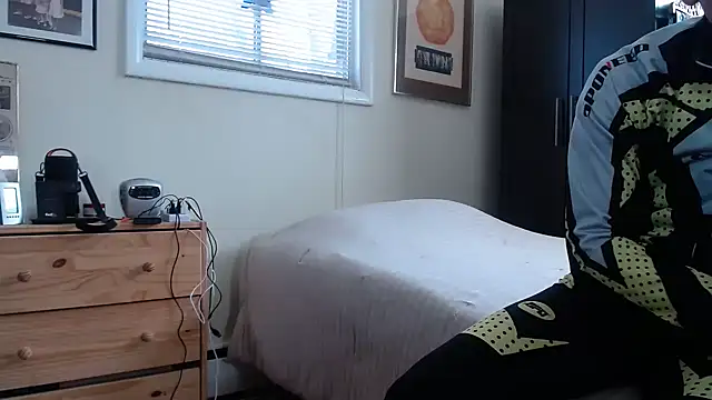 Snapshot of hottottrot691 chatting on March 11, 2025, 6:30 pm hottottrot691 online show from March 11, 2025, 6:30 pm