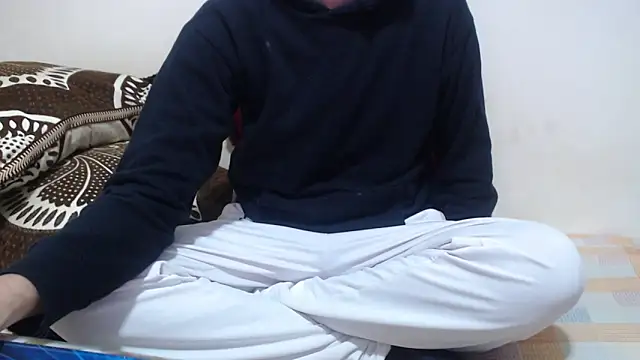 Snapshot of Alexdelarge323 chatting on February 11, 2026, 11:15 am Alexdelarge323 online show from February 11, 2026, 11:15 am