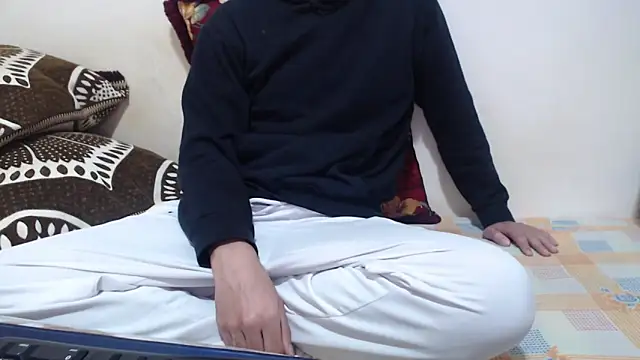 Snapshot of Alexdelarge323 chatting on February 12, 2026, 11:38 am Alexdelarge323 online show from February 12, 2026, 11:38 am