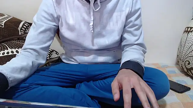 Snapshot of Alexdelarge323 chatting on February 17, 2026, 12:12 pm Alexdelarge323 online show from February 17, 2026, 12:12 pm