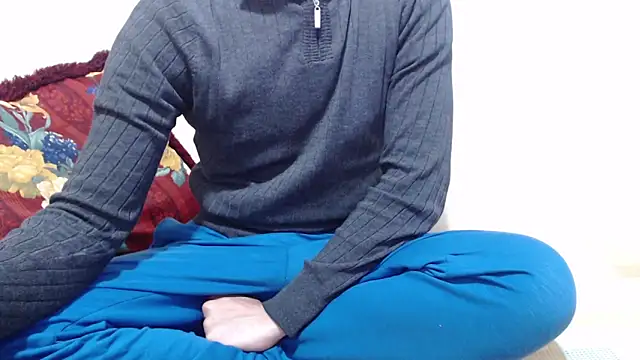 Snapshot of Alexdelarge323 chatting on March 14, 2026, 2:44 pm Alexdelarge323 online show from March 14, 2026, 2:44 pm