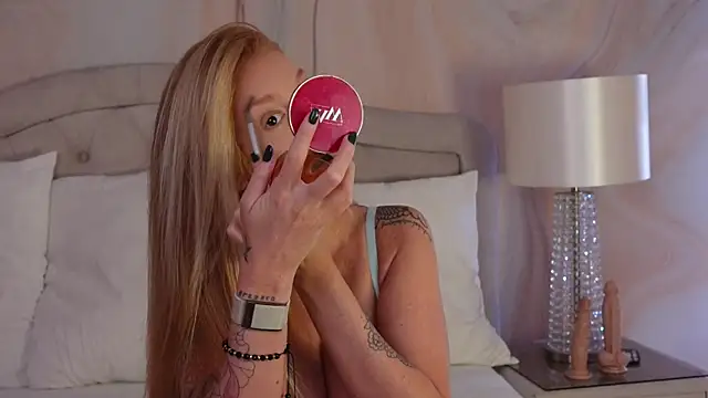 GingerEllis online show from September 24, 2025, 4:16 am