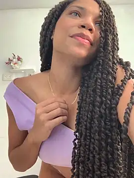 Snapshot of RENELL chatting on January 17, 2025, 1:46 pm RENELL online show from January 17, 2025, 1:46 pm