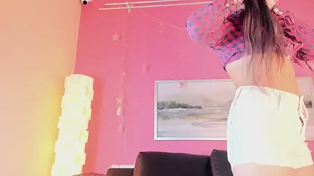 Tiffanysurez  online show from March 3, 2025, 1:09 pm