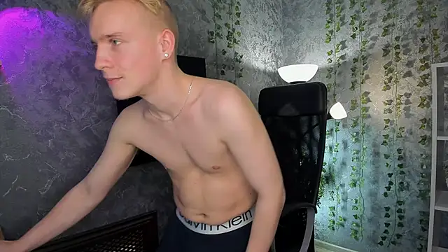 Snapshot of AlexxSweet chatting on January 5, 2025, 10:10 am AlexxSweet online show from January 5, 2025, 10:10 am