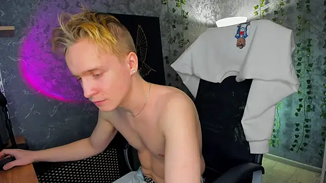 Snapshot of AlexxSweet chatting on January 24, 2025, 8:55 am AlexxSweet online show from January 24, 2025, 8:55 am