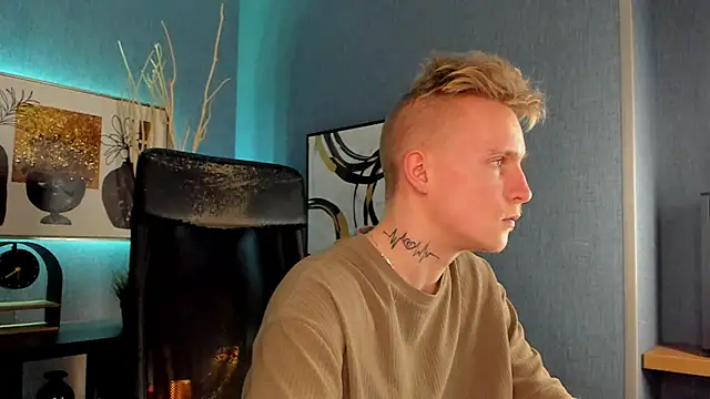 Snapshot of AlexxSweet chatting on March 8, 2025, 6:58 pm AlexxSweet online show from March 8, 2025, 6:58 pm