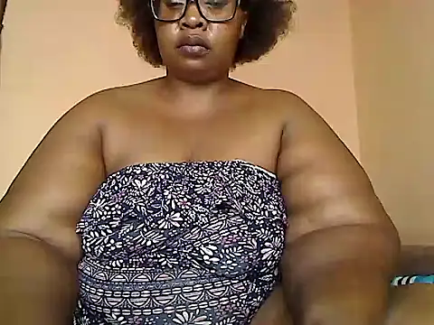 ZOQULUx online show from February 13, 2025, 7:35 am