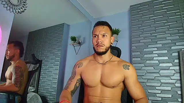 ARON TAYLER01 online show from February 15, 2026, 10:25 am