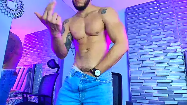 ARON TAYLER01 online show from March 1, 2026, 10:06 am