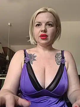 Snapshot of Ladykaos chatting on July 1, 2026, 12:07 pm Ladykaos online show from July 1, 2026, 12:07 pm