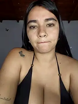 Snapshot of alison_villalobo chatting on May 3, 2026, 5:19 pm alison villalobo online show from May 3, 2026, 5:19 pm