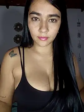Snapshot of alison_villalobo chatting on May 6, 2026, 9:42 pm alison villalobo online show from May 6, 2026, 9:42 pm