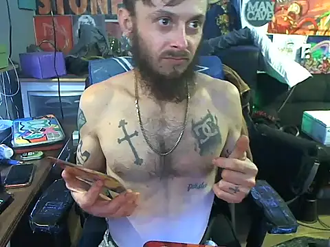 CloudDadddyyy420 online show from February 4, 2025, 1:45 am