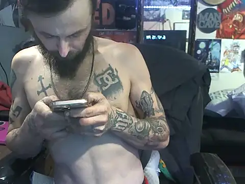 CloudDadddyyy420 online show from February 26, 2025, 11:48 pm