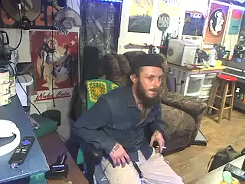 CloudDadddyyy420 online show from September 21, 2025, 5:03 pm