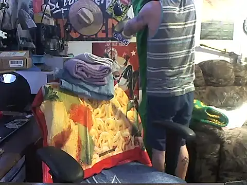 CloudDadddyyy420 online show from October 4, 2025, 10:35 am