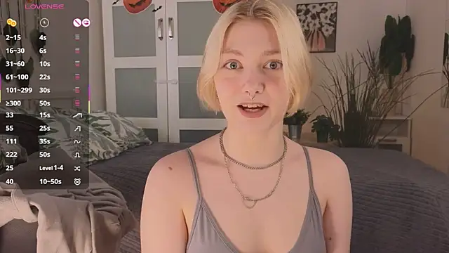 Snapshot of _Rude_Girl_ chatting on October 30, 2025, 3:46 pm Rude Girl online show from October 30, 2025, 3:46 pm