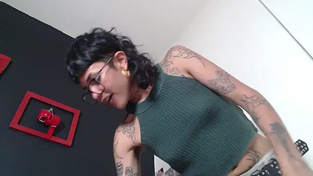 Snapshot of trinitty chatting on February 10, 2025, 2:16 pm trinitty online show from February 10, 2025, 2:16 pm