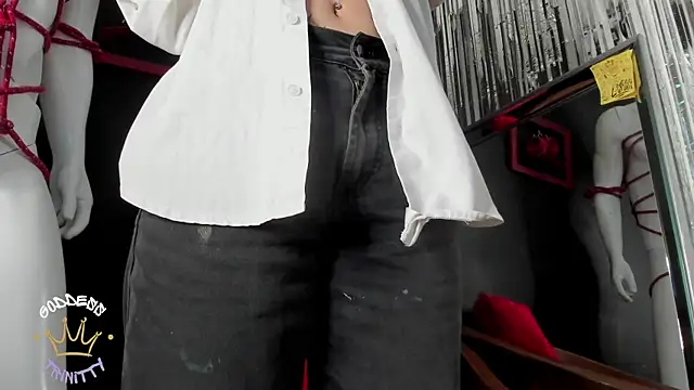 Snapshot of trinitty chatting on September 10, 2025, 2:06 pm trinitty online show from September 10, 2025, 2:06 pm