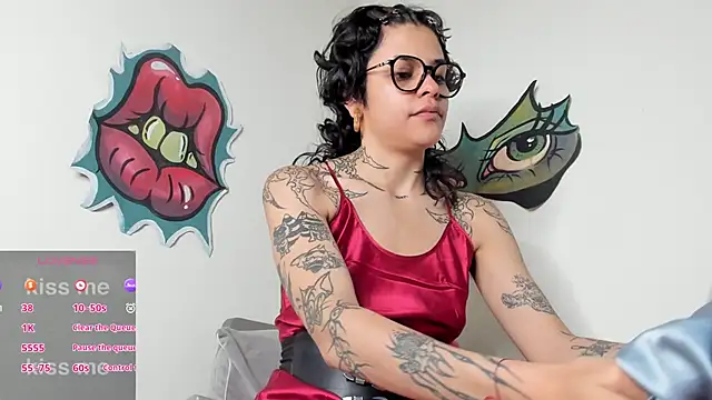 Snapshot of trinitty chatting on February 19, 2026, 12:01 pm trinitty online show from February 19, 2026, 12:01 pm