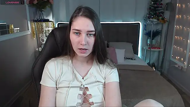 MollyBrams online show from December 7, 2024, 5:37 am