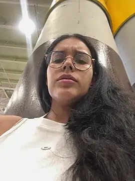 Annya-sweet online show from March 11, 2025, 5:57 pm