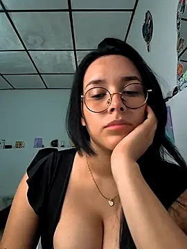 Annya-sweet online show from December 13, 2025, 7:53 pm