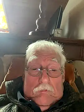 Steffibi1954 online show from November 2, 2025, 10:17 am