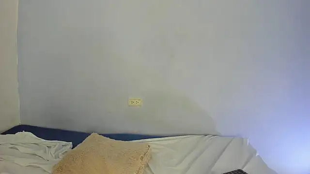 chloe ebony  online show from February 25, 2025, 8:03 am