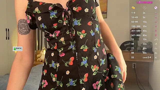 Snapshot of RedFires chatting on December 4, 2024, 8:23 am RedFires online show from December 4, 2024, 8:23 am