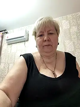 EffectFiona online show from February 24, 2025, 1:35 am