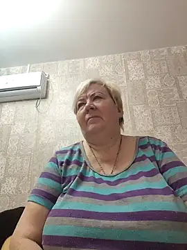 EffectFiona online show from February 28, 2025, 11:23 pm