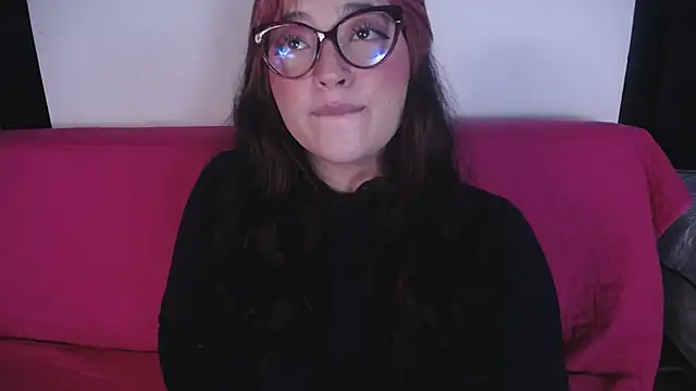 Snapshot of Miss_Loise chatting on January 8, 2025, 3:50 pm Miss Loise online show from January 8, 2025, 3:50 pm